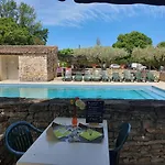 Logis Restaurant L'escarbille Szálloda Saint-Martin-dʼArdèche
