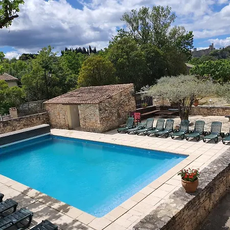 Logis Restaurant L'escarbille 3* Saint-Martin-dʼArdèche