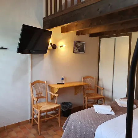 Logis Restaurant L'escarbille 3*