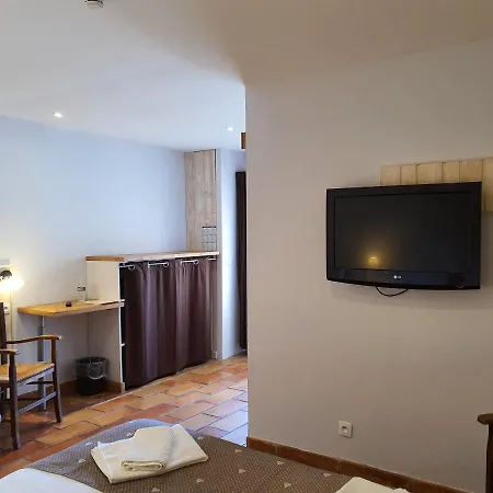 Ξενοδοχείο Logis Restaurant L'escarbille 3*