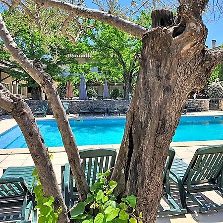 Hotel L'escarbille 3*